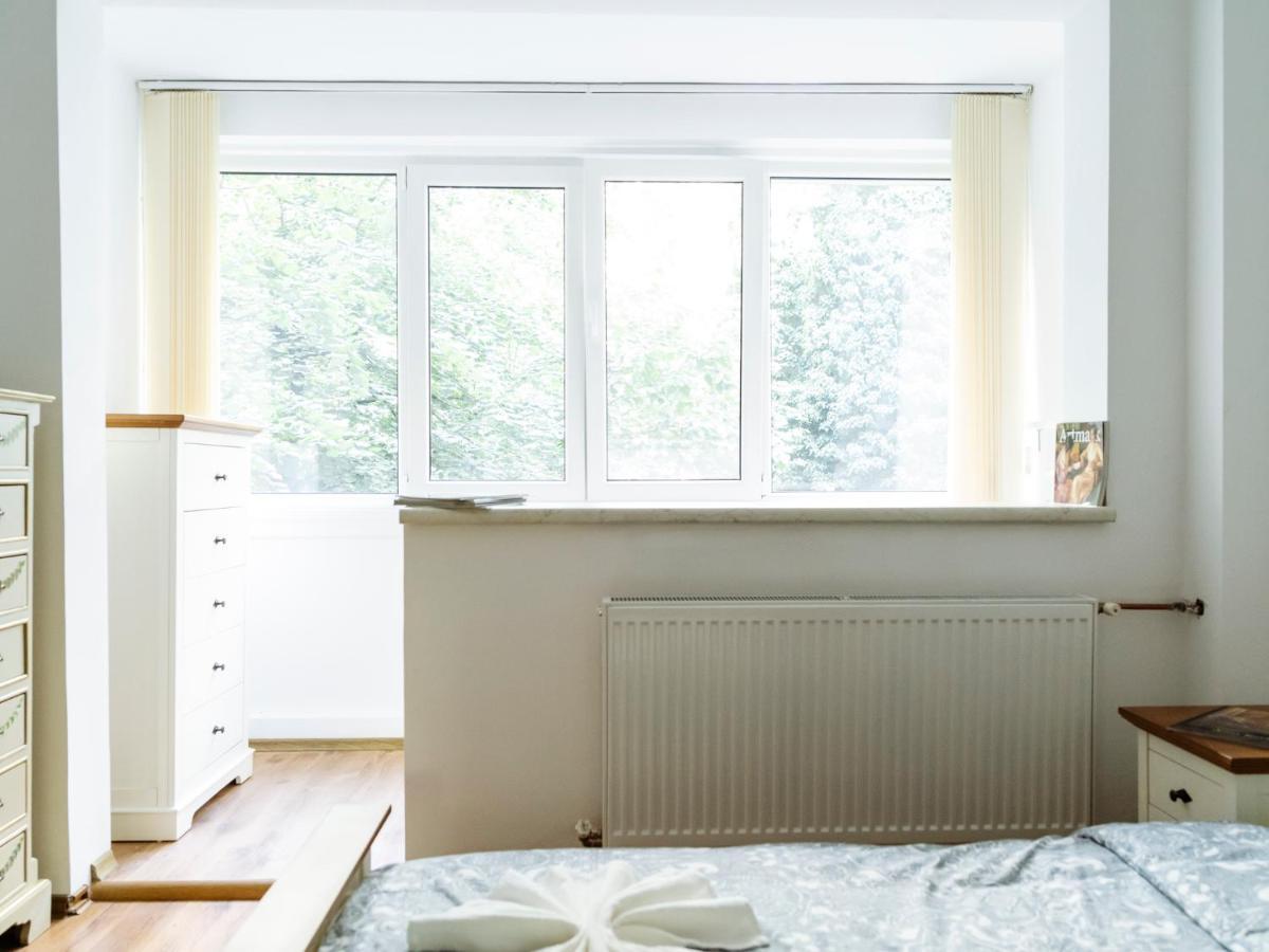 Apartamento Old Town Historic With Backyard Mini Park Bucarest